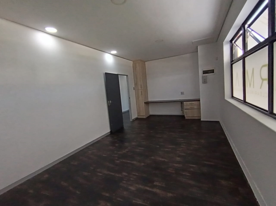 To Let commercial Property for Rent in Lorraine Eastern Cape
